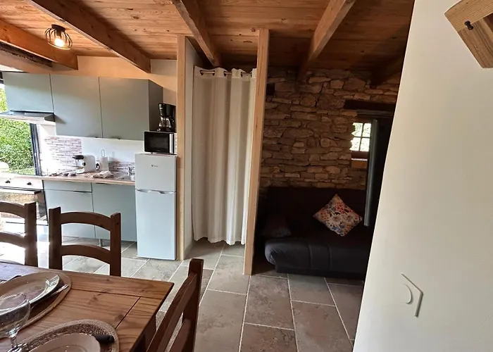 La Cazelle, Charme Sport Et Detente בית נופש